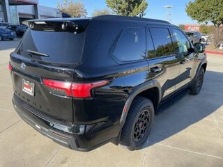 2025 Toyota Sequoia III, чёрный, 18152085 рублей, вид 3