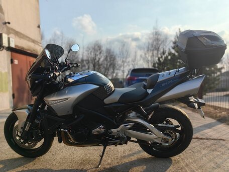 2008 Suzuki B-King, серый, 1100000 рублей, вид 4