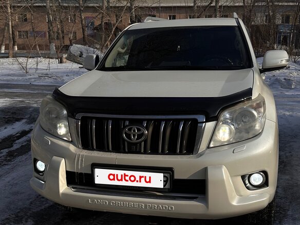2013 Toyota Land Cruiser Prado 150 Series, белый, 3100000 рублей