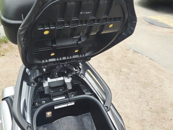 2008 Yamaha TMAX, чёрный, 550000 рублей - вид 12
