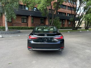 2020 Lexus ES 250 VII, чёрный, 4300000 рублей, вид 3