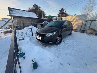 2015 Kia Rio III Рестайлинг, коричневый, 520000 рублей, вид 2