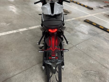 2023 Triumph Daytona 660, белый, 840000 рублей, вид 2