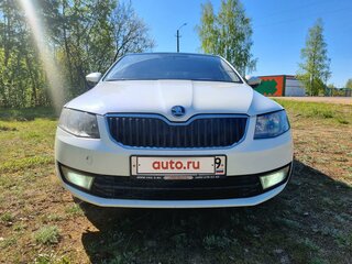 2016 Skoda Octavia III (A7), белый, 649000 рублей, вид 2
