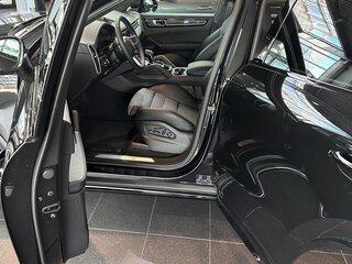 2022 Porsche Cayenne Coupé III, чёрный, 12900000 рублей, вид 5