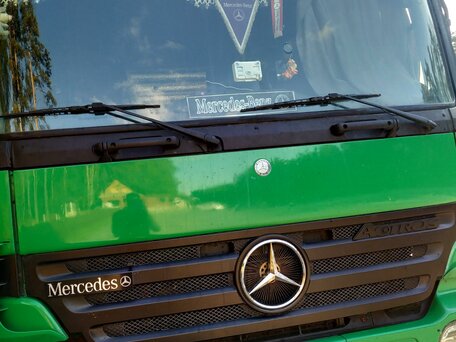2004 Mercedes-Benz Actros, зелёный, 2400000 рублей, вид 3