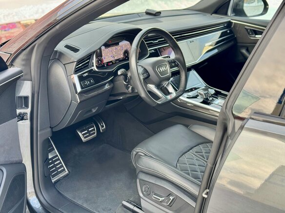2022 Audi Q8 50 TDI I (4M), серый, 10590000 рублей - вид 9