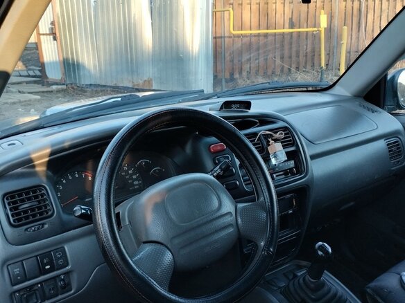 2001 Suzuki Grand Vitara I Рестайлинг, зелёный, 505000 рублей - вид 4