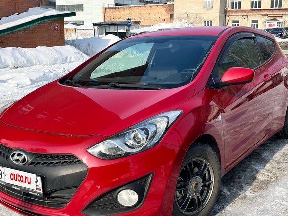 2013 Hyundai i30 II, красный, 1000000 рублей