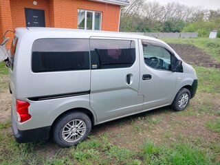 2010 Nissan NV200, серый, 1085000 рублей, вид 2