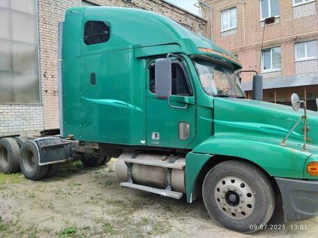 2005 Freightliner Century Class, зелёный, 1950000 рублей, вид 4