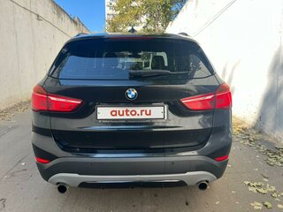 2017 BMW X1 20i xDrive II (F48), чёрный, 2750000 рублей, вид 4