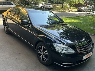 2010 Mercedes-Benz S-Класс 500 Long V (W221) Рестайлинг, чёрный, 1700000 рублей, вид 3