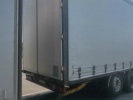 2008 Mercedes-Benz Actros, красный, 4950000 рублей, вид 2