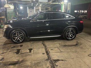 2018 Mercedes-Benz GLE Coupe 400 I (C292), чёрный, 4200000 рублей, вид 3