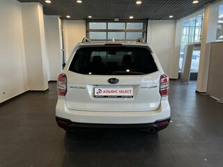 2015 Subaru Forester IV Рестайлинг, белый, 1490000 рублей, вид 4