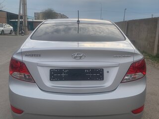 2011 Hyundai Solaris I, серебристый, 760000 рублей, вид 4