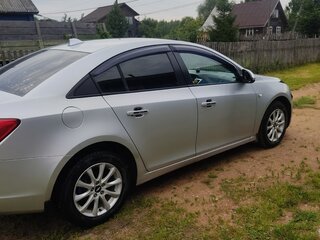 2012 Chevrolet Cruze I, серебристый, 750000 рублей, вид 2