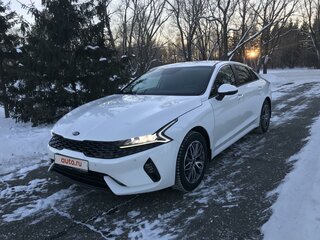 2020 Kia K5 III, белый, 2750000 рублей, вид 3
