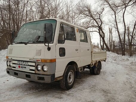 1988 Nissan Atlas, белый, 320000 рублей, вид 1