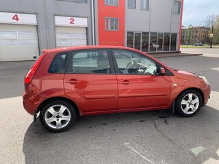 2008 Ford Fiesta Mk5, красный, 620000 рублей, вид 4