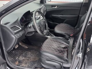 2018 Hyundai Solaris II, чёрный, 1100000 рублей, вид 5