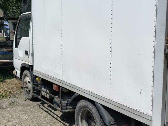 2010 Isuzu Elf (N-series), белый, 2500000 рублей - вид 8