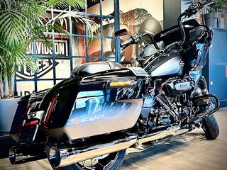 2025 Harley-Davidson CVO Road Glide, серый, 6500000 рублей, вид 3