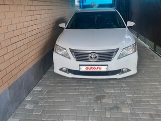 2014 Toyota Camry VII (XV50), белый, 1650000 рублей, вид 1