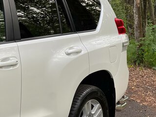 2013 Toyota Land Cruiser Prado 150 Series, белый, 2800000 рублей, вид 4
