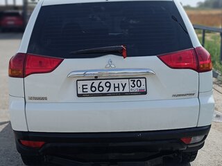 2013 Mitsubishi Pajero Sport II, белый, 2200000 рублей, вид 4
