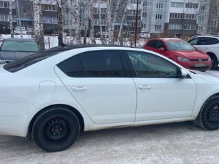 2017 Skoda Octavia III (A7) Рестайлинг, белый, 850000 рублей, вид 4