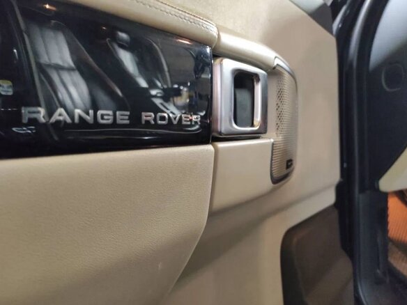 2012 Land Rover Range Rover Supercharged III Рестайлинг 2, белый, 2200000 рублей - вид 19