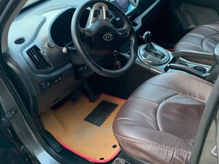2011 Kia Sportage III, серебристый, 1200000 рублей, вид 4