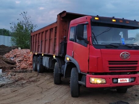 2008 FAW J5 CA3252/3253, красный, 2300000 рублей, вид 1