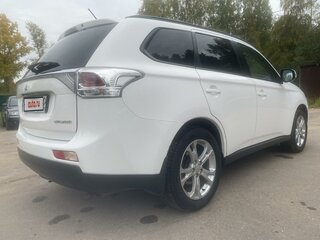 2014 Mitsubishi Outlander III, белый, 1249000 рублей, вид 5