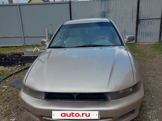 2001 Mitsubishi Galant VIII Рестайлинг, жёлтый, 350000 рублей, вид 1
