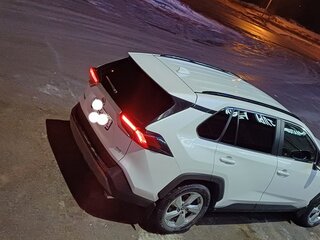 2021 Toyota RAV4 V (XA50), белый, 3450000 рублей, вид 2