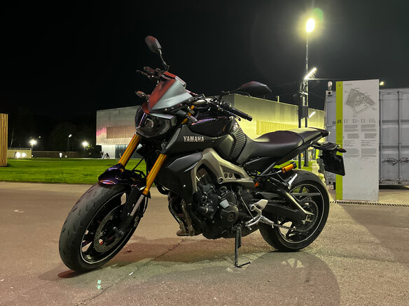 2014 Yamaha MT-09 (FZ-09), фиолетовый, 600000 рублей - вид 2