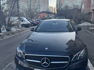 2018 Mercedes-Benz E-Класс 200 V (W213, S213, C238), чёрный, 2320000 рублей, вид 1
