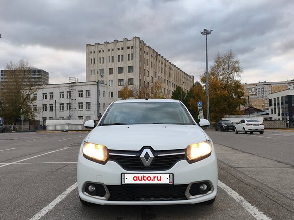 2017 Renault Sandero II, белый, 820000 рублей - вид 3