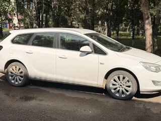 2012 Opel Astra J Рестайлинг, белый, 800000 рублей, вид 2