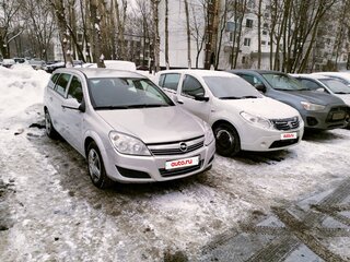 2012 Opel Astra H Рестайлинг, серебристый, 605000 рублей, вид 3