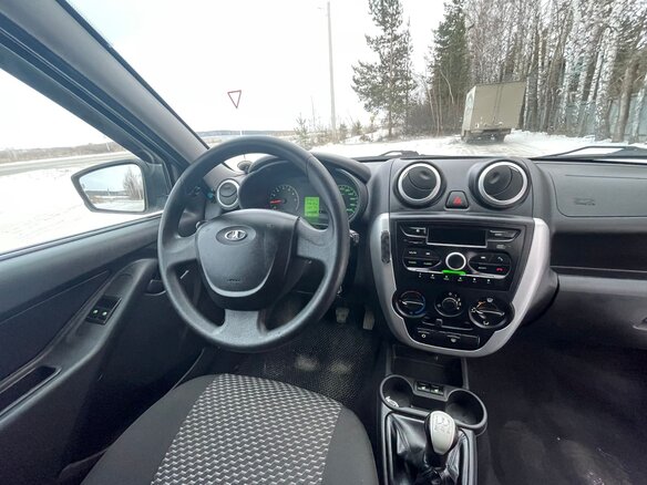 2017 Lada (ВАЗ) Granta I, белый, 580000 рублей - вид 8