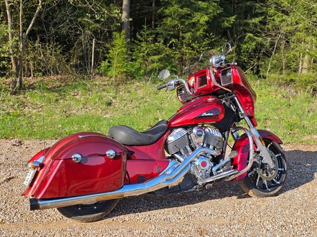 2017 Indian Chieftain, пурпурный, 1390000 рублей, вид 2