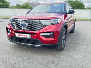 2022 Ford Explorer VI, пурпурный, 2377000 рублей, вид 2
