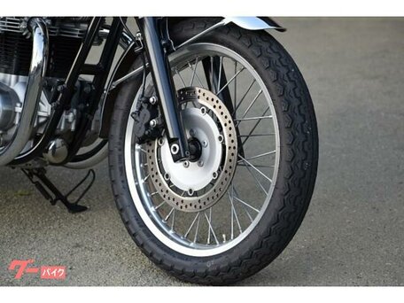 2009 Kawasaki W 650, белый, 560000 рублей, вид 3
