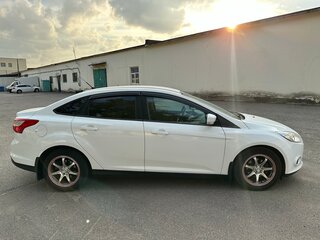 2011 Ford Focus III, белый, 665000 рублей, вид 3