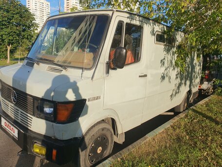 1979 Mercedes-Benz T1, серый, 400000 рублей, вид 3