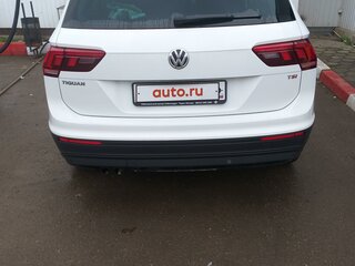 2018 Volkswagen Tiguan II, белый, 2549000 рублей, вид 4